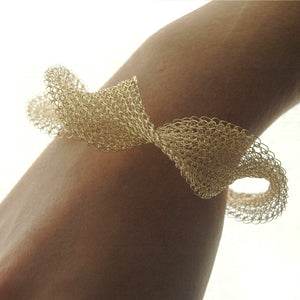 INFINITY Wire Crochet Gold Bracelet - Yooladesign