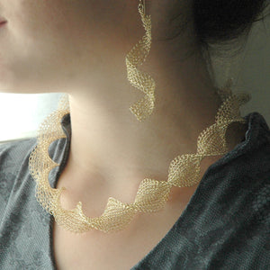 Infinity gold wire crochet earrings with pearls, long elegant knitted wire - Yooladesign