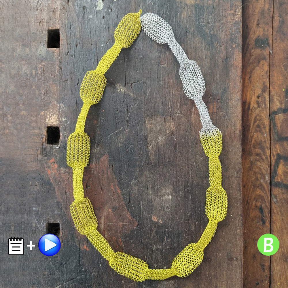 wire crochet necklace pattern TWIST - free pattern - Yooladesign 