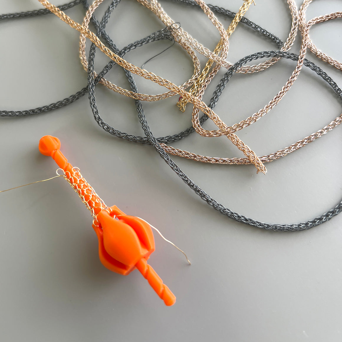 I cord knitting device - wire crochet tool