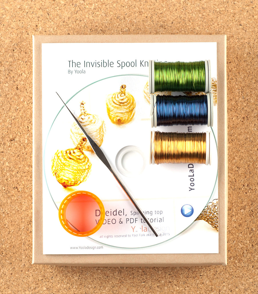 Hanukkah Holiday Gift , how to wire crochet a DREIDEL that spins - Yooladesign