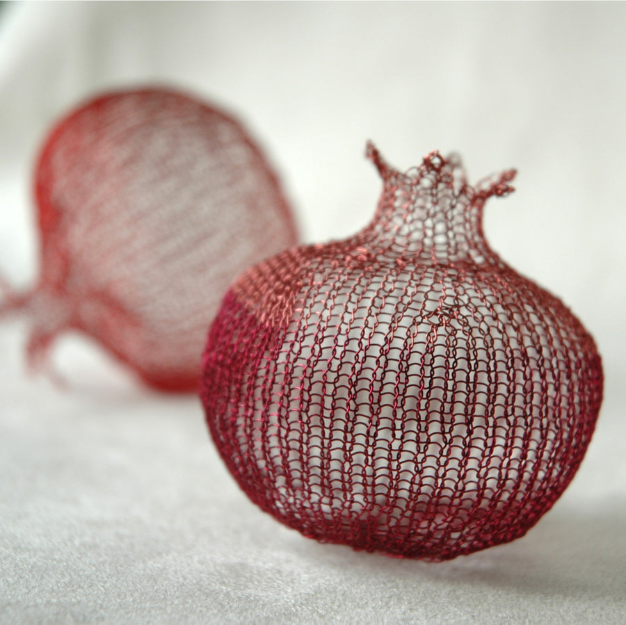 How to crochet a Wire Pomegranate , PDF pattern tutorial - Yooladesign