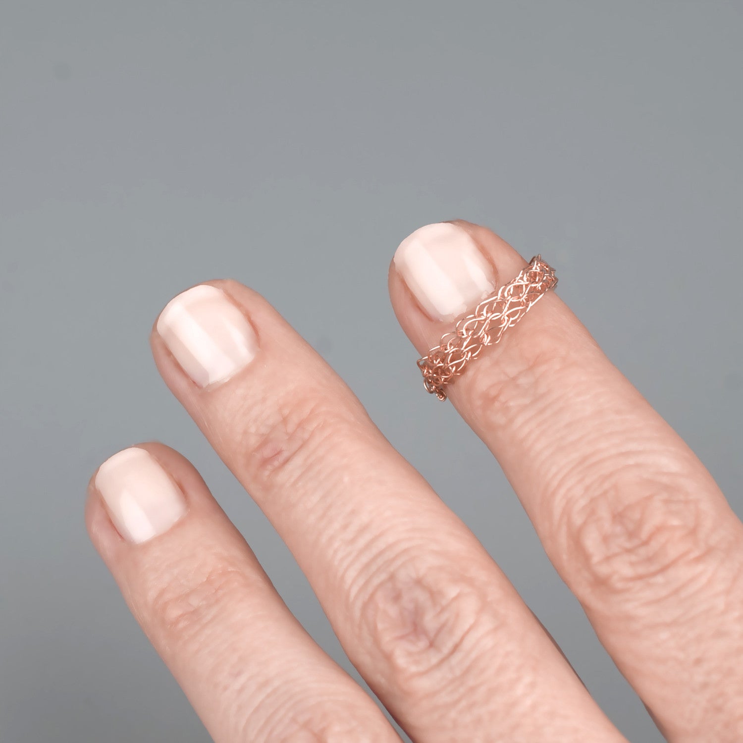 Thin rose gold ring top